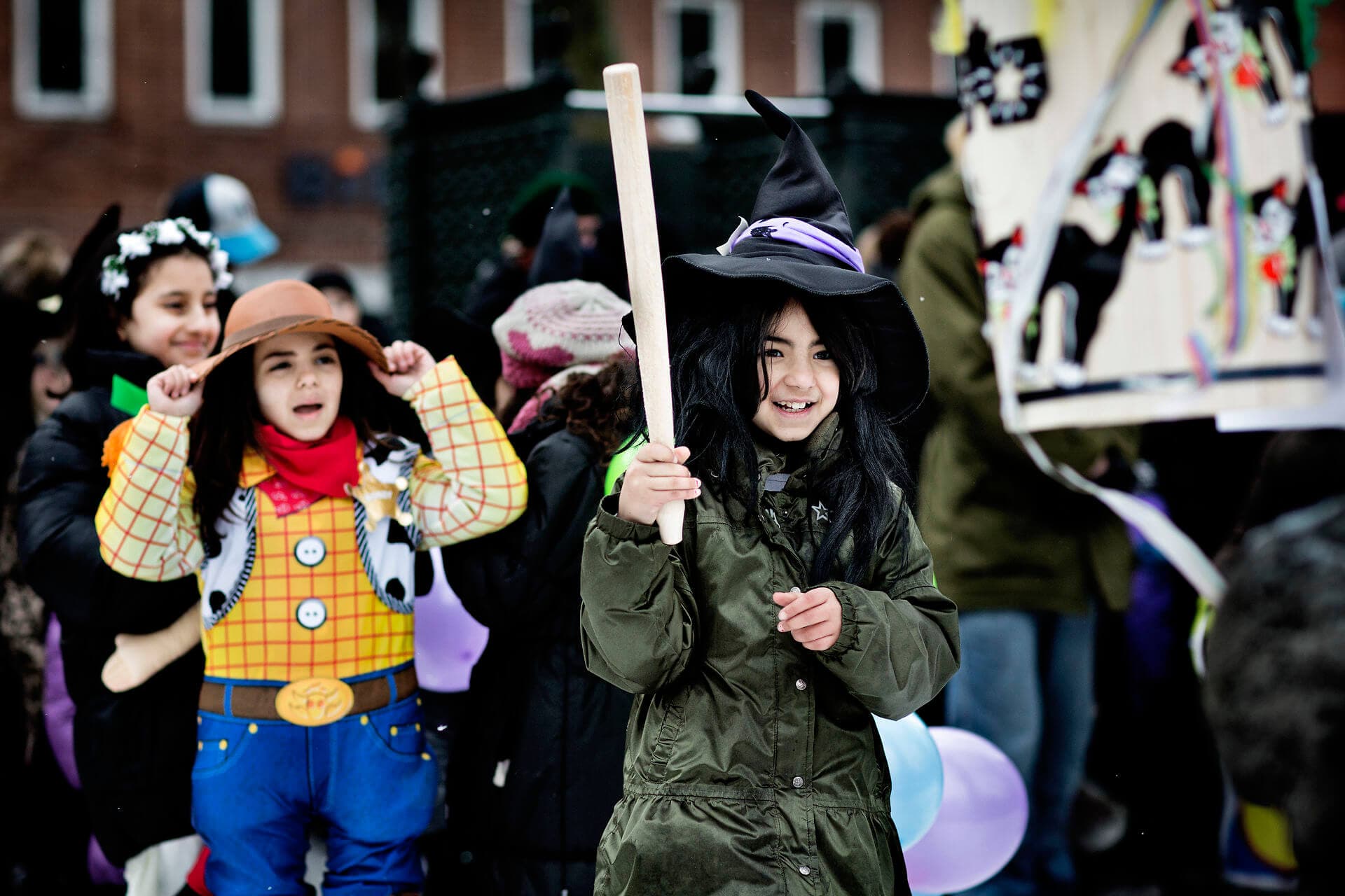 20130210-160842-L-1920x1280we