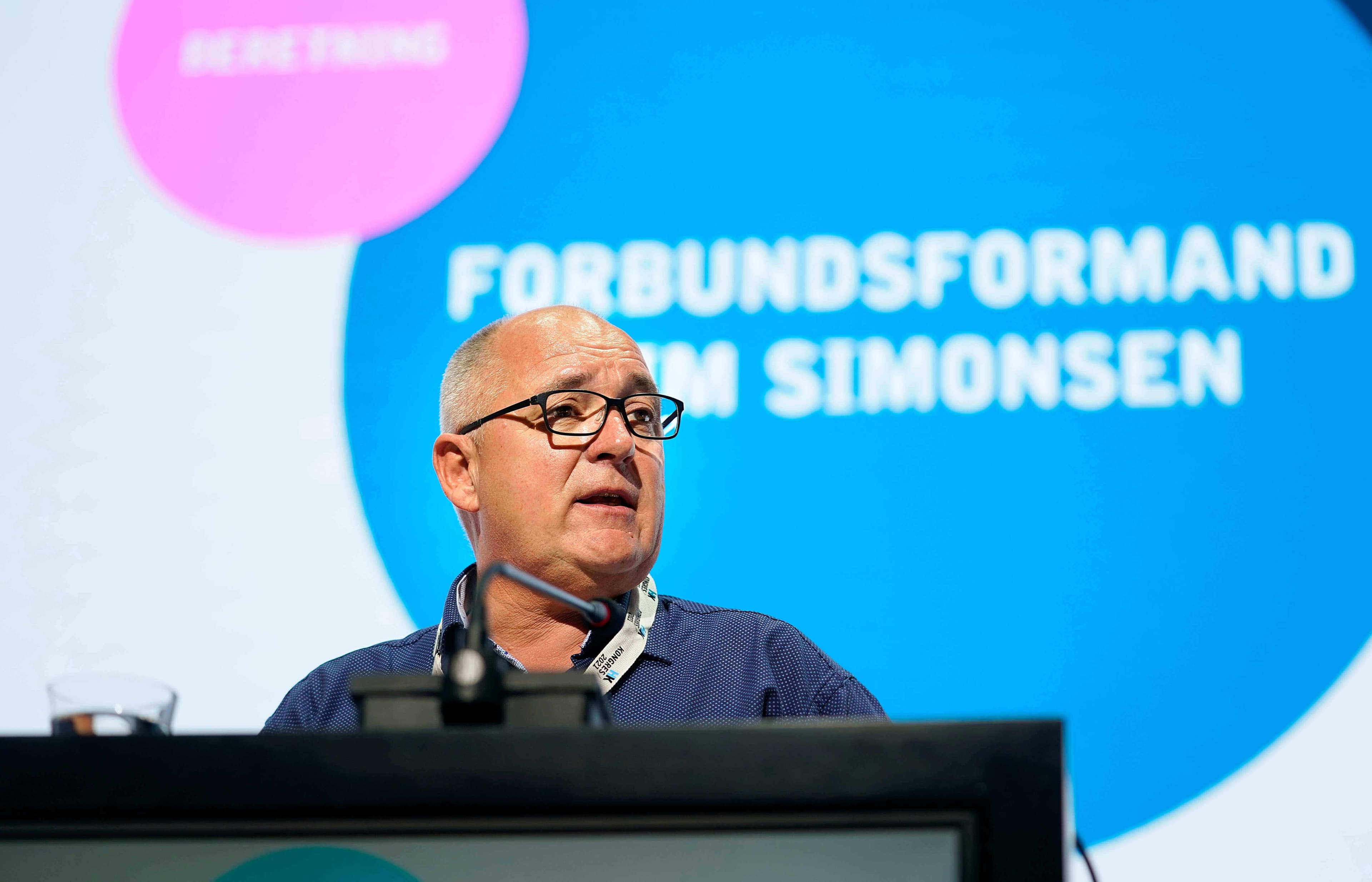 Kim_Simonsen_-_kongres